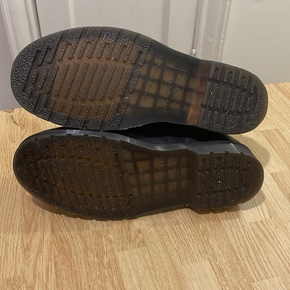 DOC MARTENS:Airwait leather Zip Unisex black boots.Size 9 Men ,Size 10 Ladies - Picture 5 of 7